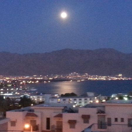 Lev Eilat Suites Bagian luar foto
