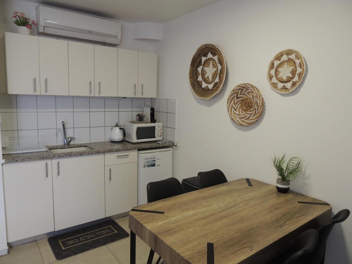 Lev Eilat Suites Bagian luar foto