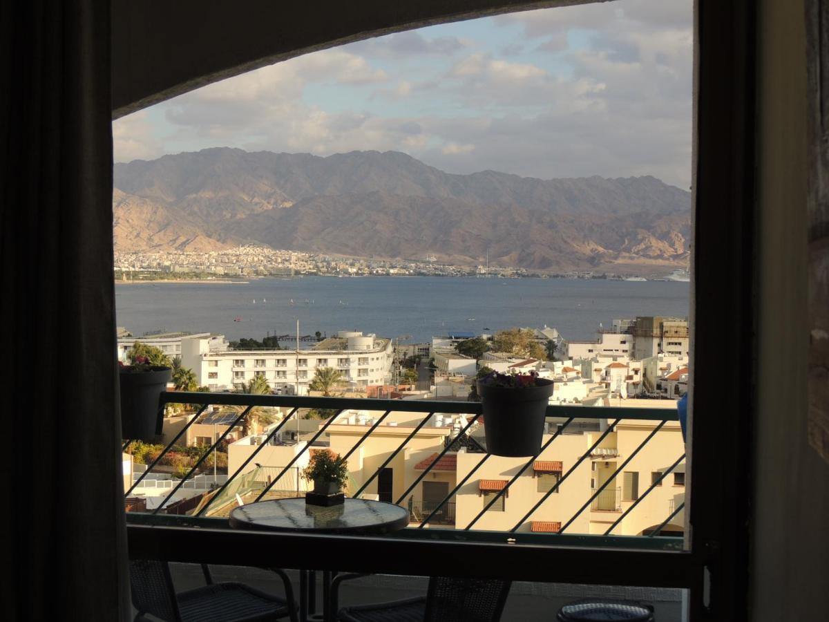 Lev Eilat Suites Bagian luar foto