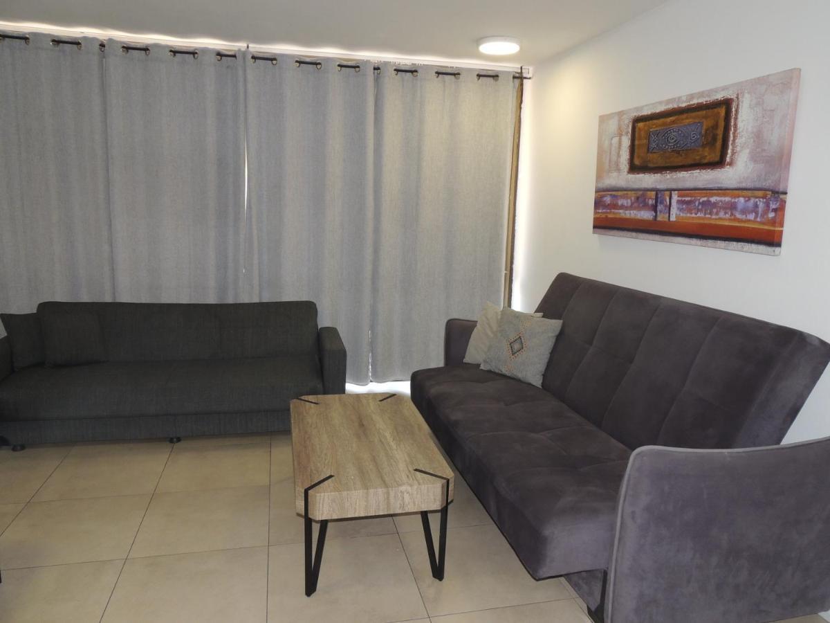 Lev Eilat Suites Bagian luar foto