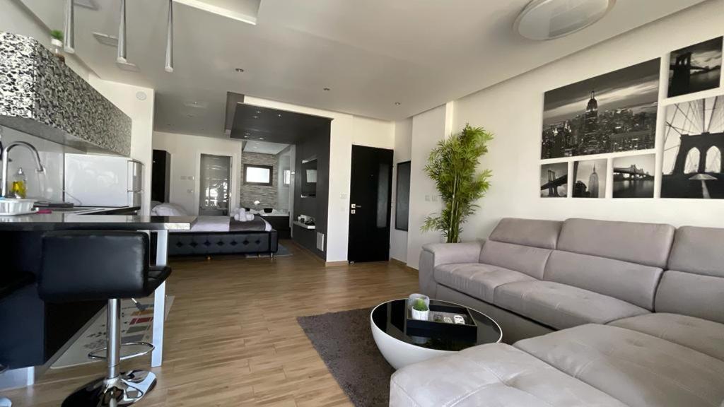 Lev Eilat Suites Bagian luar foto